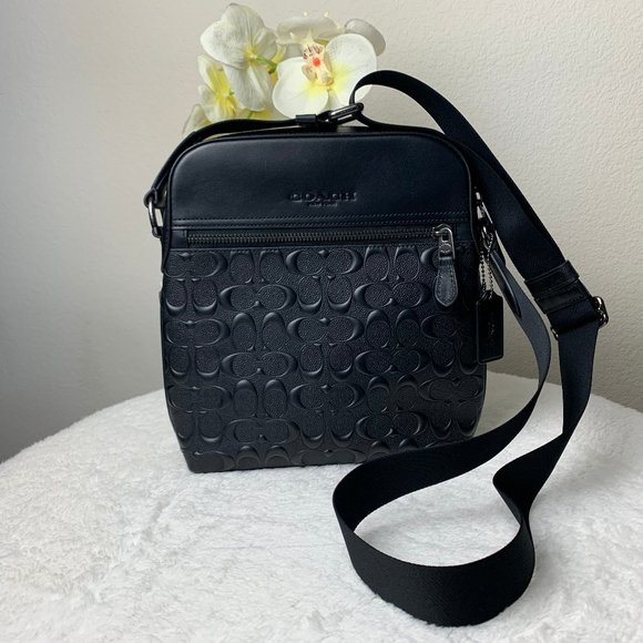 coach houston flight bag in signature leather